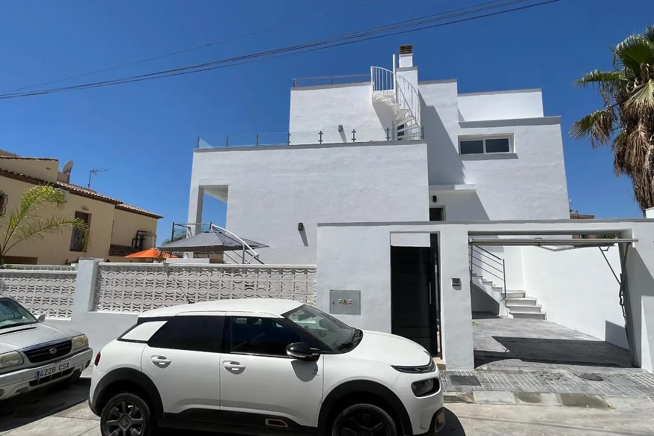 Nerja Paradise Rentals - Villa Las Palmeras